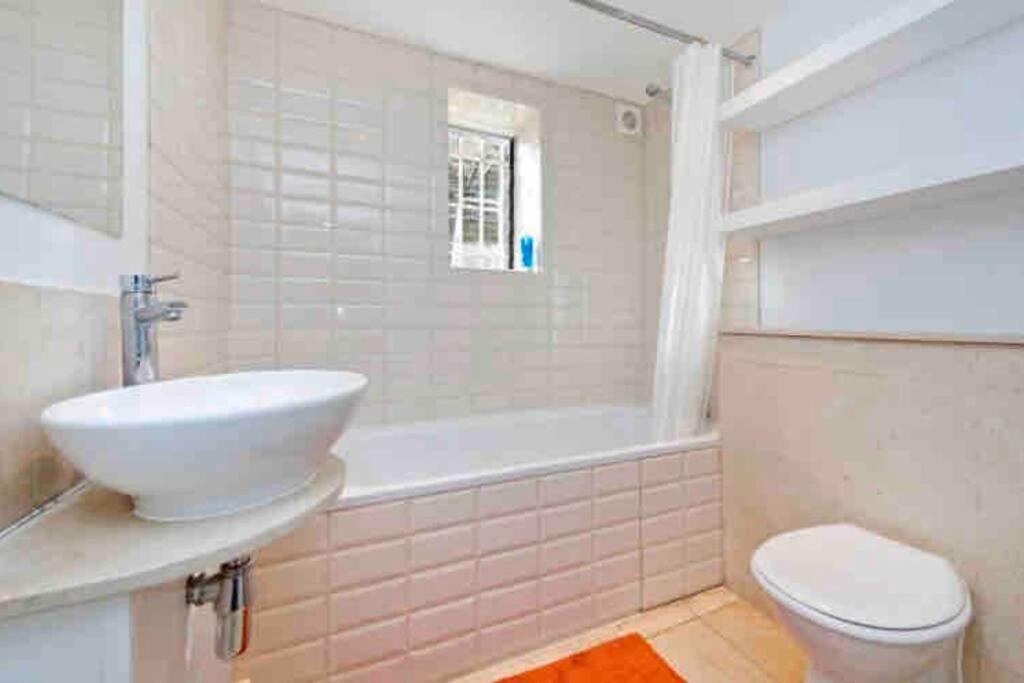 Beautiful 2 Bed/ 2 Bath Notting Hill Garden Flat Apartment London Bagian luar foto